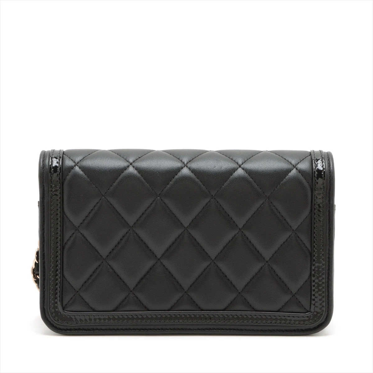 CHANEL マトラッセ　チェーンウォレット ラムスキン　ケース　財布 CHANEL シャネル チェーンウォレット マトラッセ 二つ折り財布