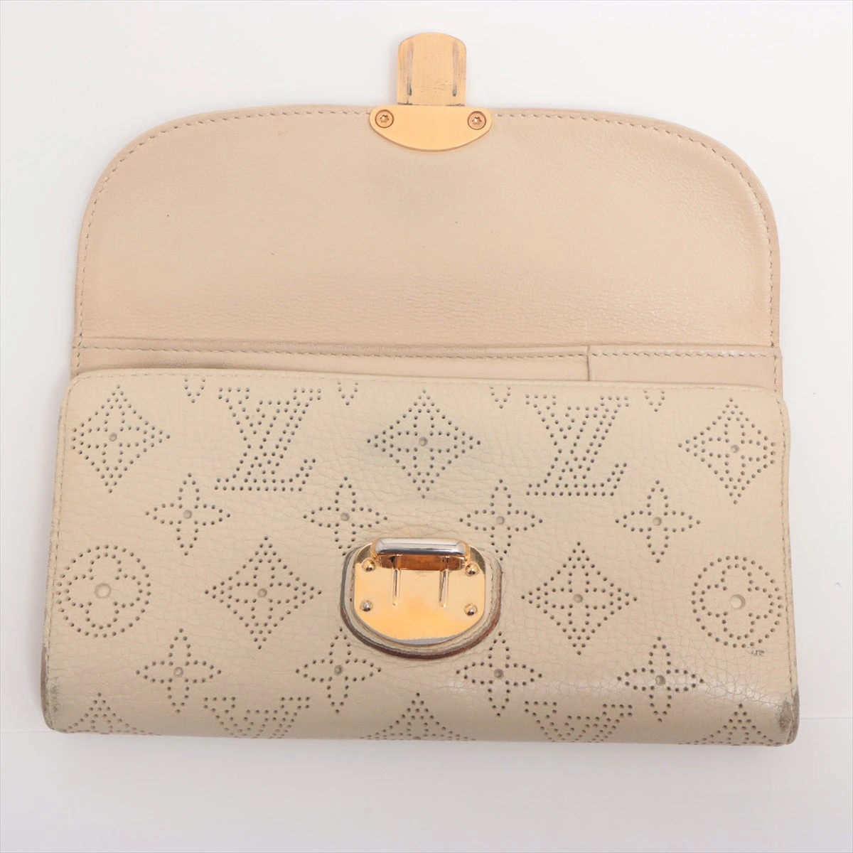 ルイヴィトン　マヒナ　アメリア　3つ折り財布　長財布　アイボリー　M58132 楽天市場】【財布】LOUIS VUITTON ルイ ヴィトン モノグラム