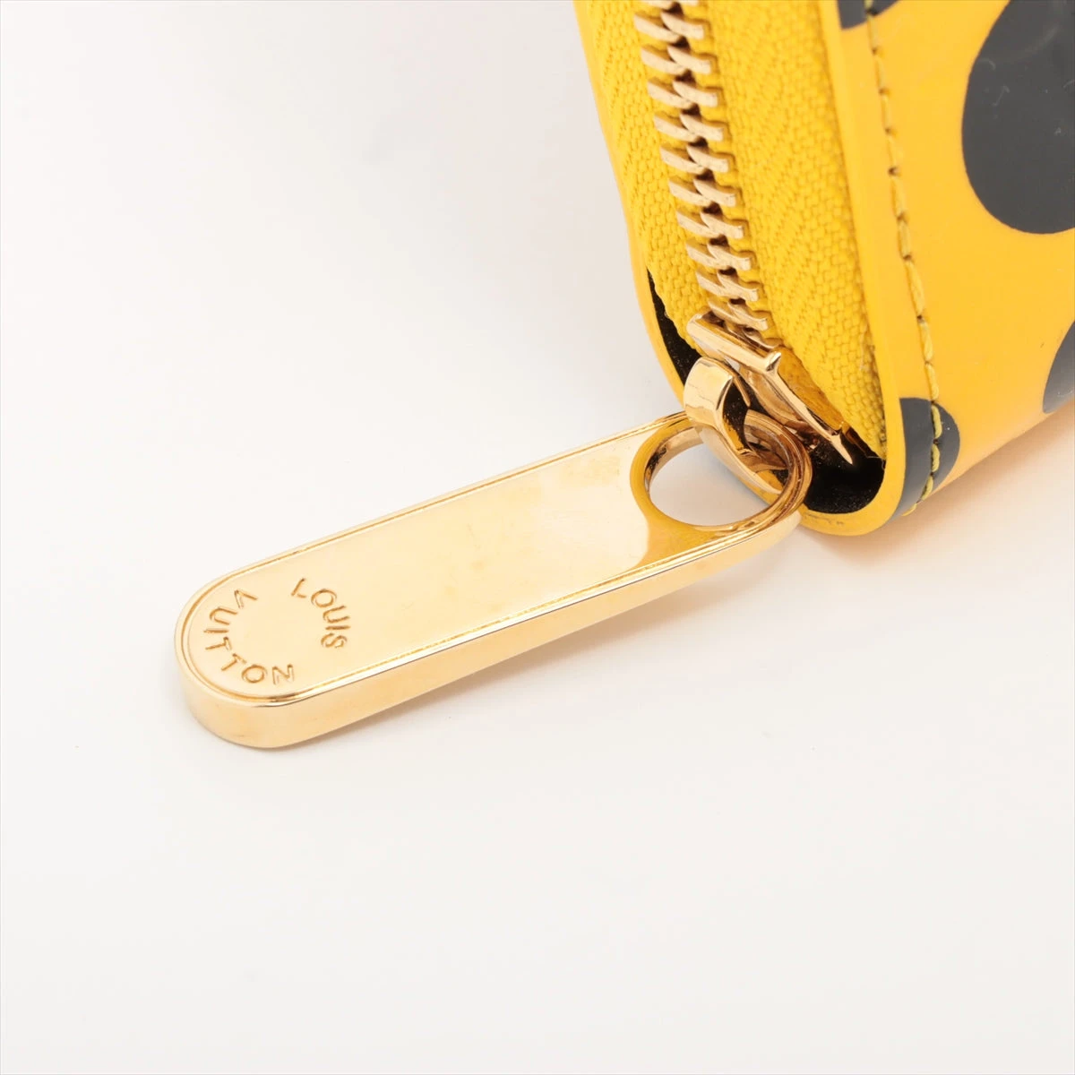 LOUIS VUITTON ルイヴィトン M91571 ジッピー・ウォレット 草間彌生 ドットインフィニティ 長財布（小銭入れあり） ヴェルニ レディース [中古] ルイ ヴィトン ×草間彌生 モノグラム ヴェルニ ヤヨイ クサマ ドット