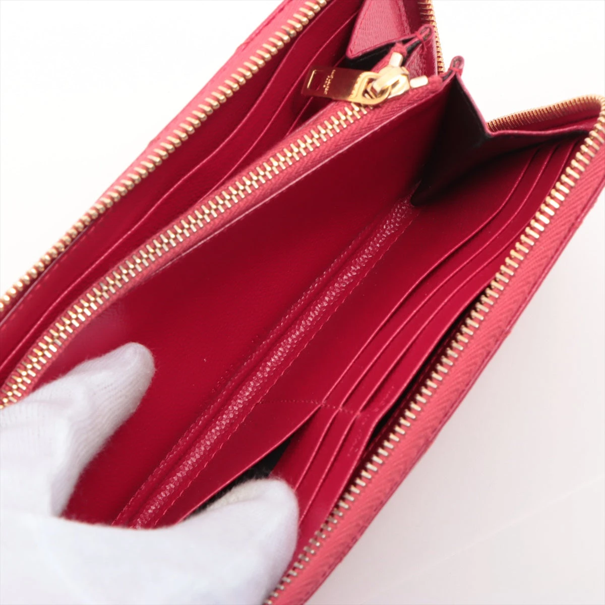 【美品】サンローラン 長財布 レッド フラップ キャビアスキン Vステッチ サンローラン Vステッチ VRN358094 レザー ラウンドジップ