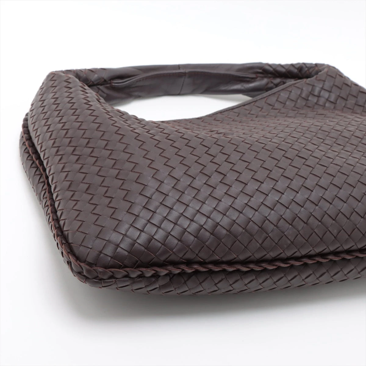 ボッテガヴェネタ イントレチャート ホーボー レザー ワンショルダー