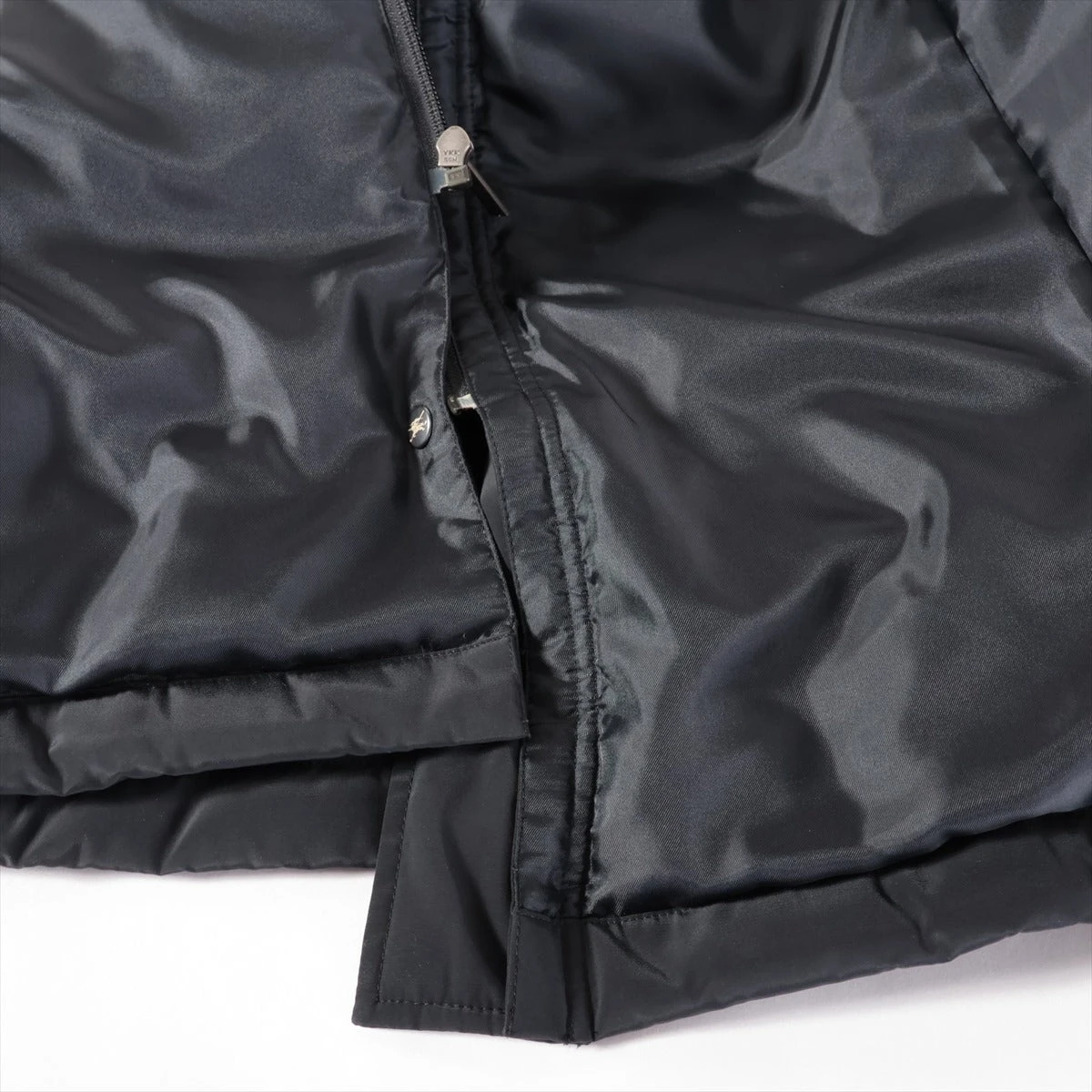 バーバリーゴルフレディースダウンジャケット黒ブラックフード付き