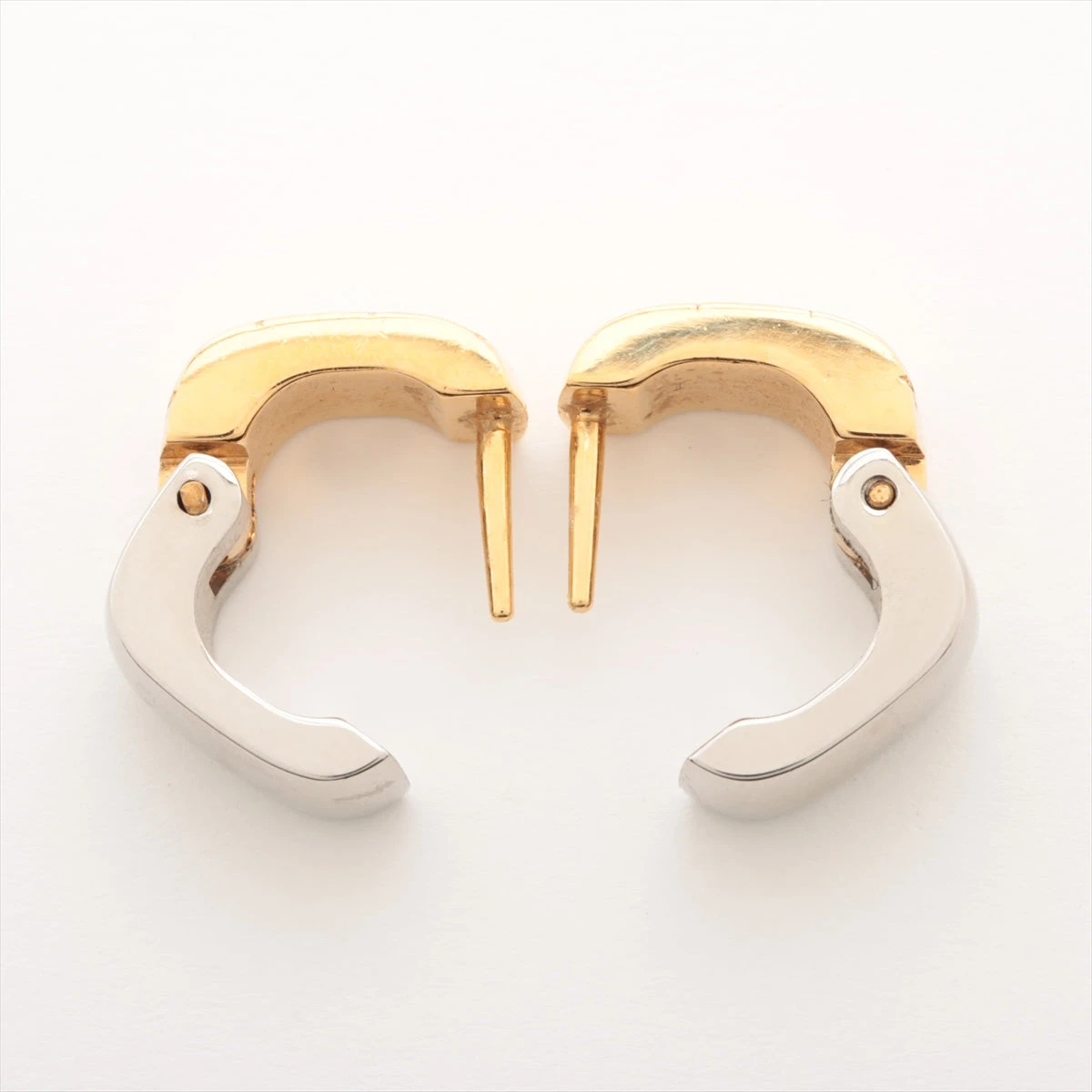 LOUIS VUITTON - 【美品☆現行】ヴィトン Vシグネチャー ストラス