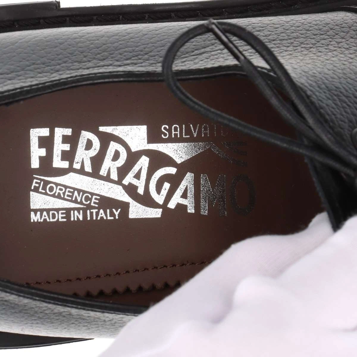 再度お値引）Salvatore Ferragamo ブラックレザーシューズ ☆Salvatore Ferragamo☆ブラックレザーローファー☆正規品