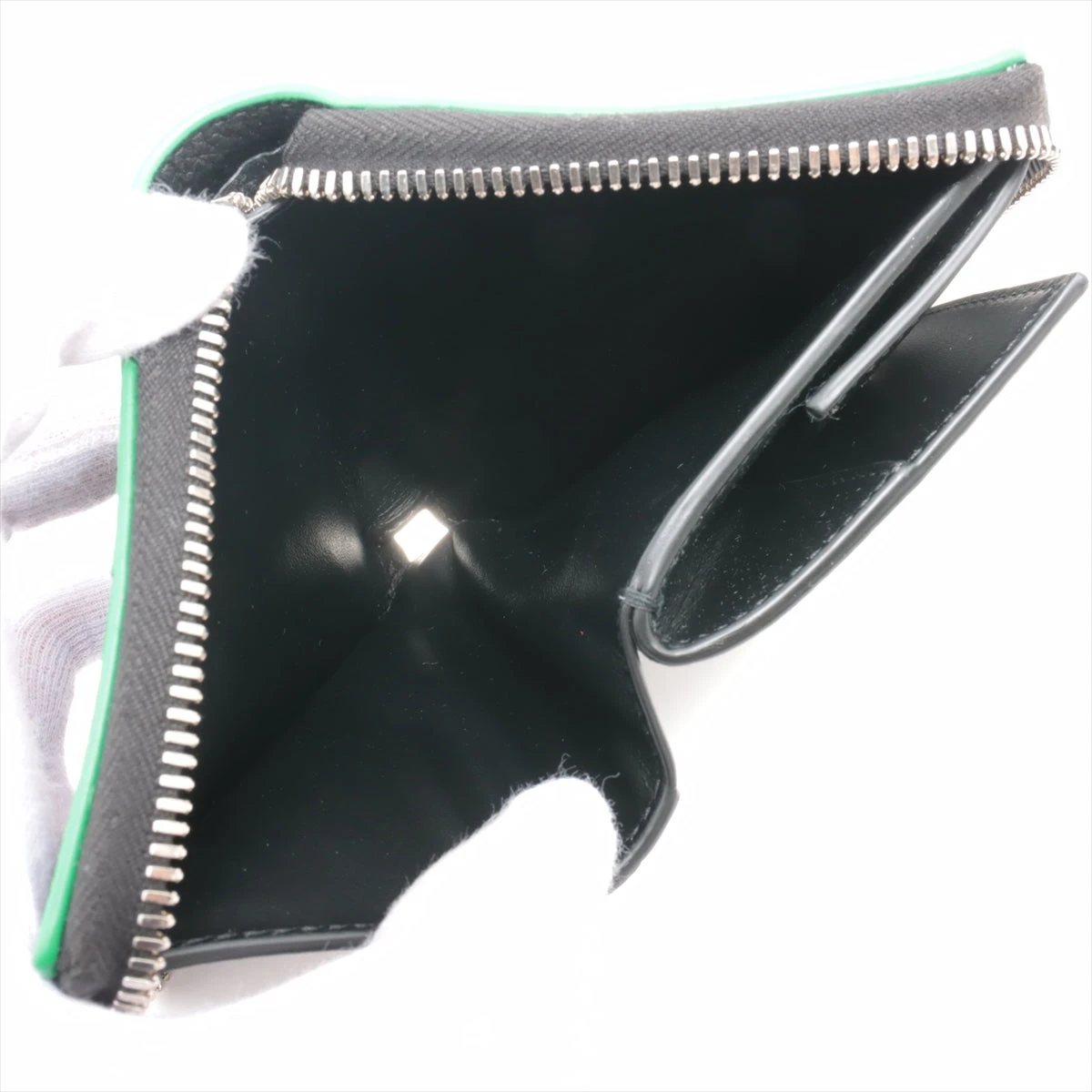 ボッテガヴェネタ マキシイントレチャート カセット レザー 財布