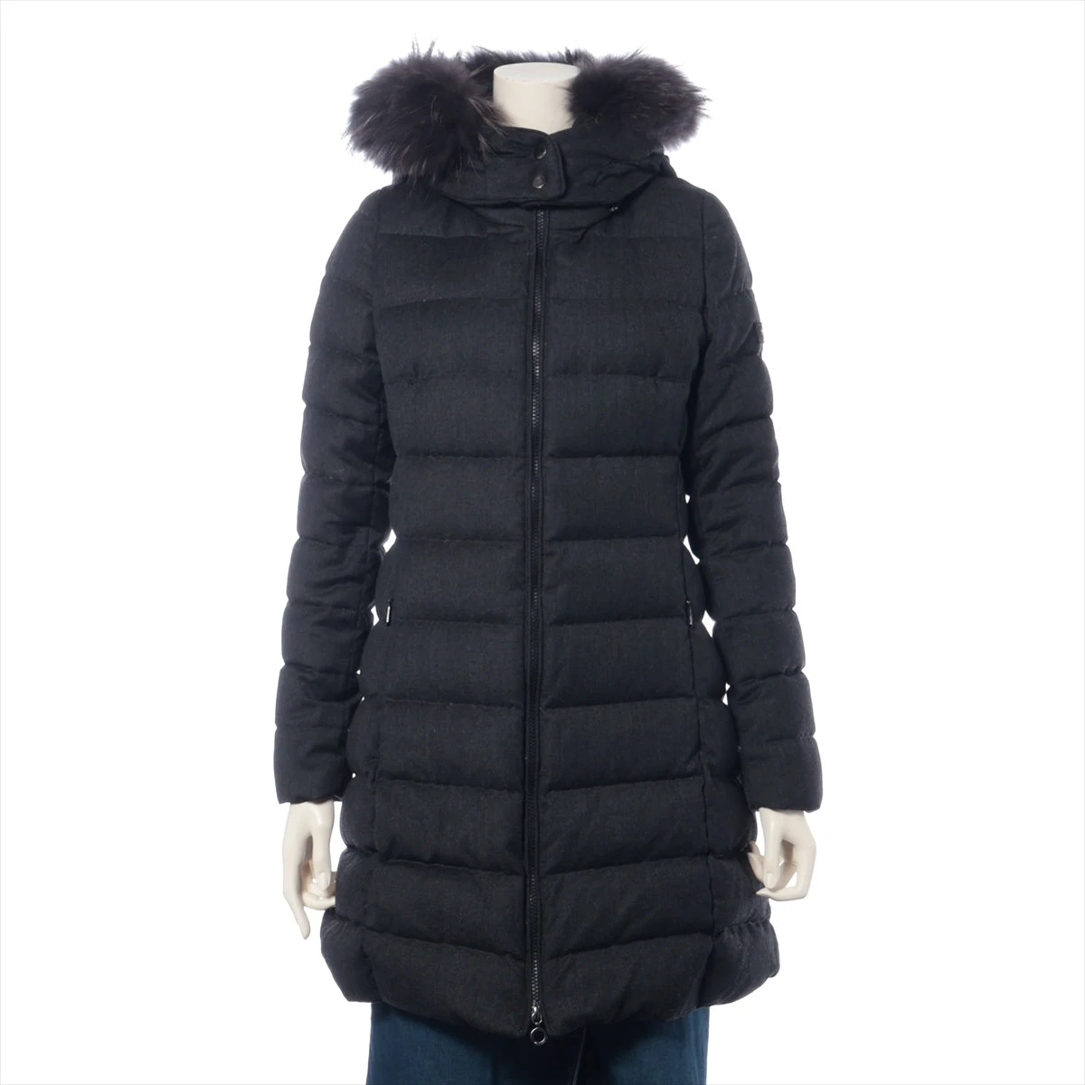 TATRASブラックフード付きファージャケット