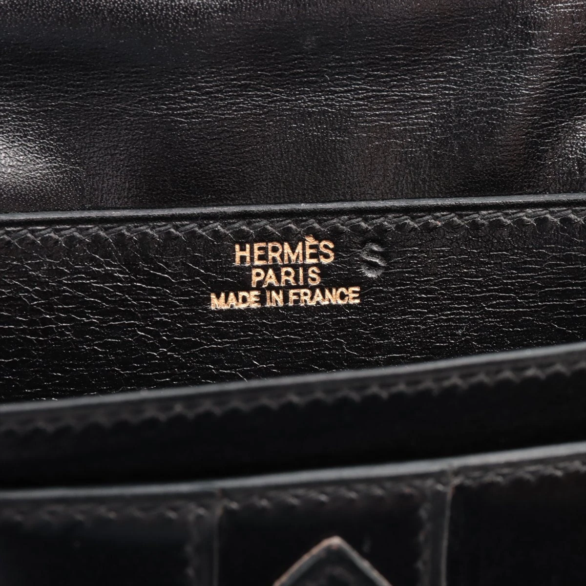 エルメス ベアン ボックスカーフ 財布 ブラック ゴールド金具 □D:2000