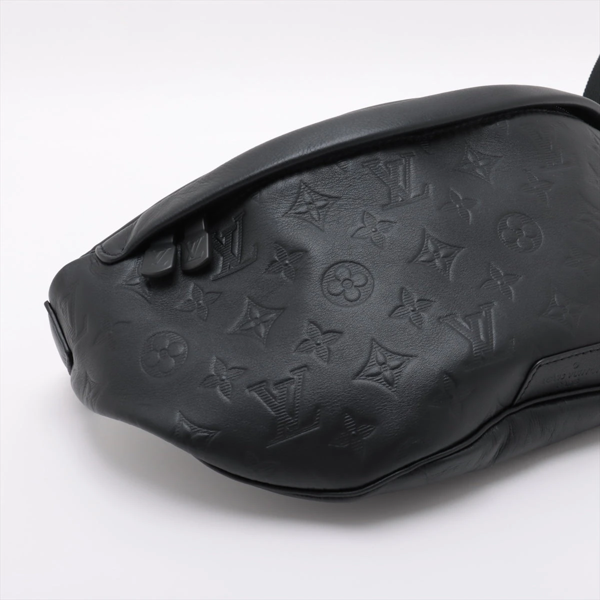 ヴィトン モノグラムシャドウ ディスカバリーバムバッグ M44388 RFID