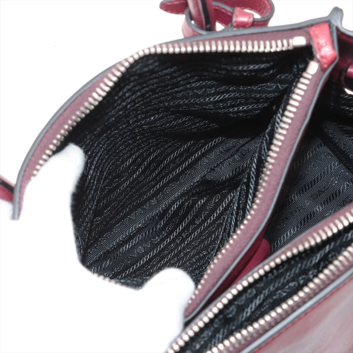 美品 PRADA プラダ ハンドバッグ グレースカーフ B2625M Gカード付 美品 PRADA プラダ ハンドバッグ グレースカーフ B2625M Gカード付