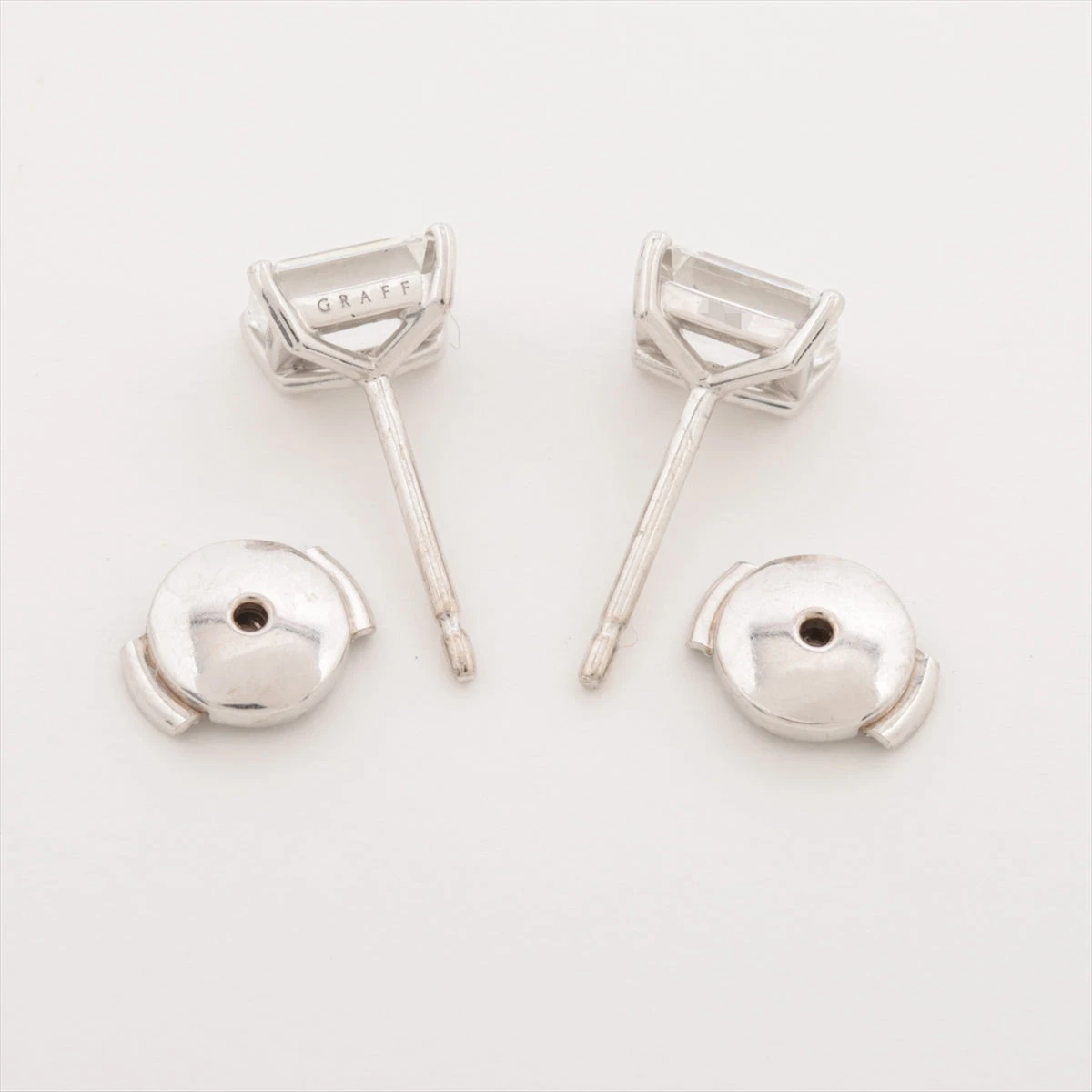 グラフ ダイヤ ピアス 750(WG) 2.0g 0.71 F VVS2 エメラルド NONE 