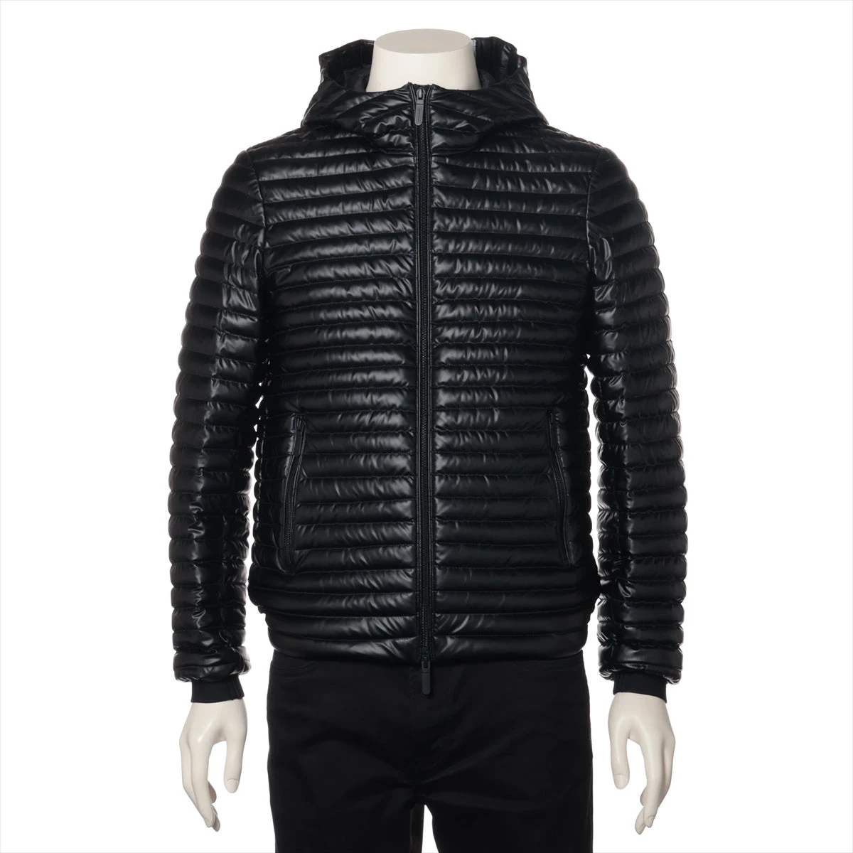 EMPORIO ARMANI ブラック ダウンジャケット 44