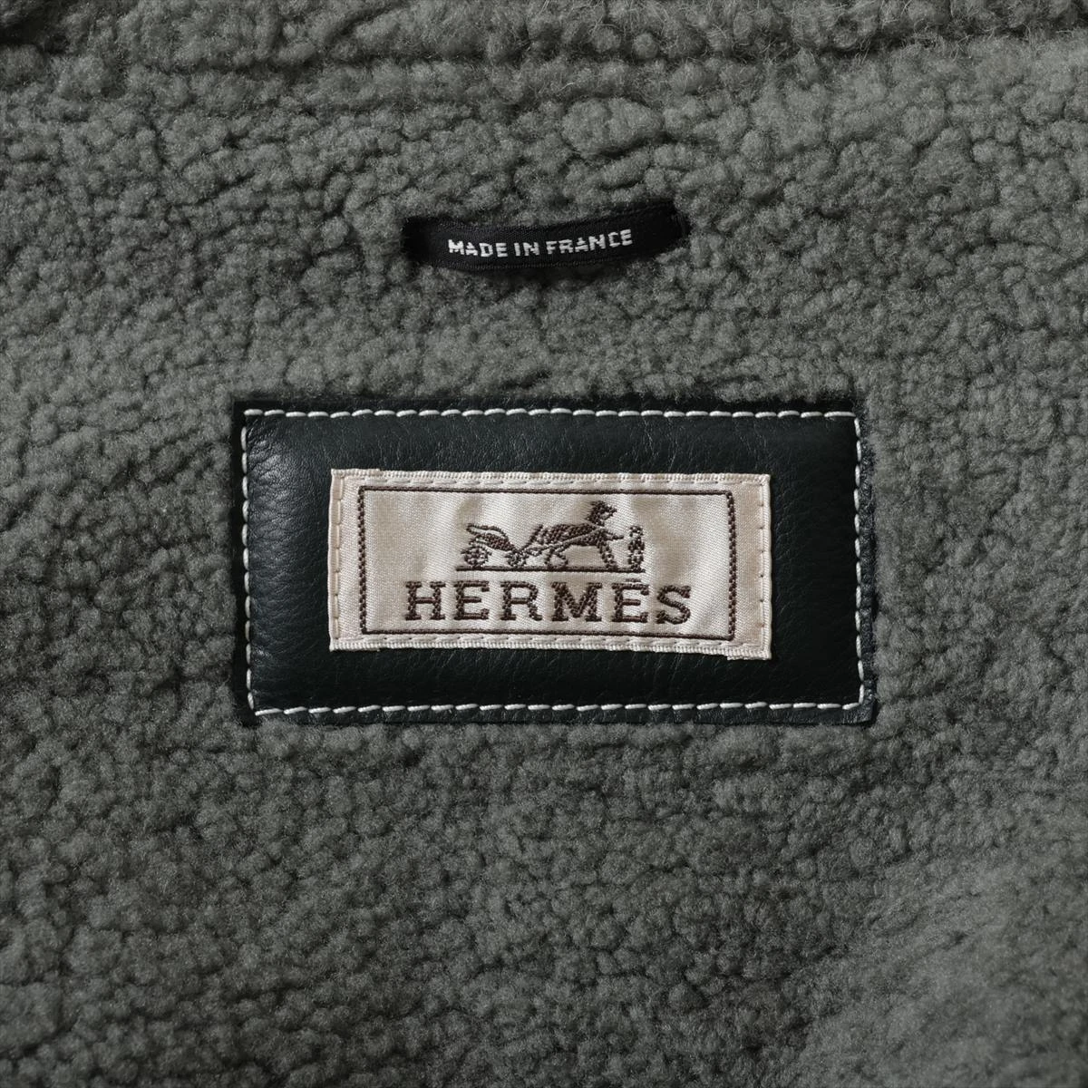 エルメス 22AW レザー ベスト 50 メンズ カーキ 22-5011 セリエボタン