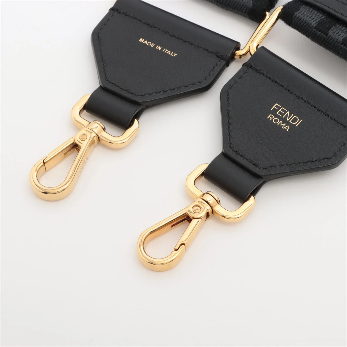 【専用】 フェンディ ショルダーストラップ キャンバス×レザー ズッカ 専用】 フェンディ ショルダーストラップ キャンバス×レザー ズッカ