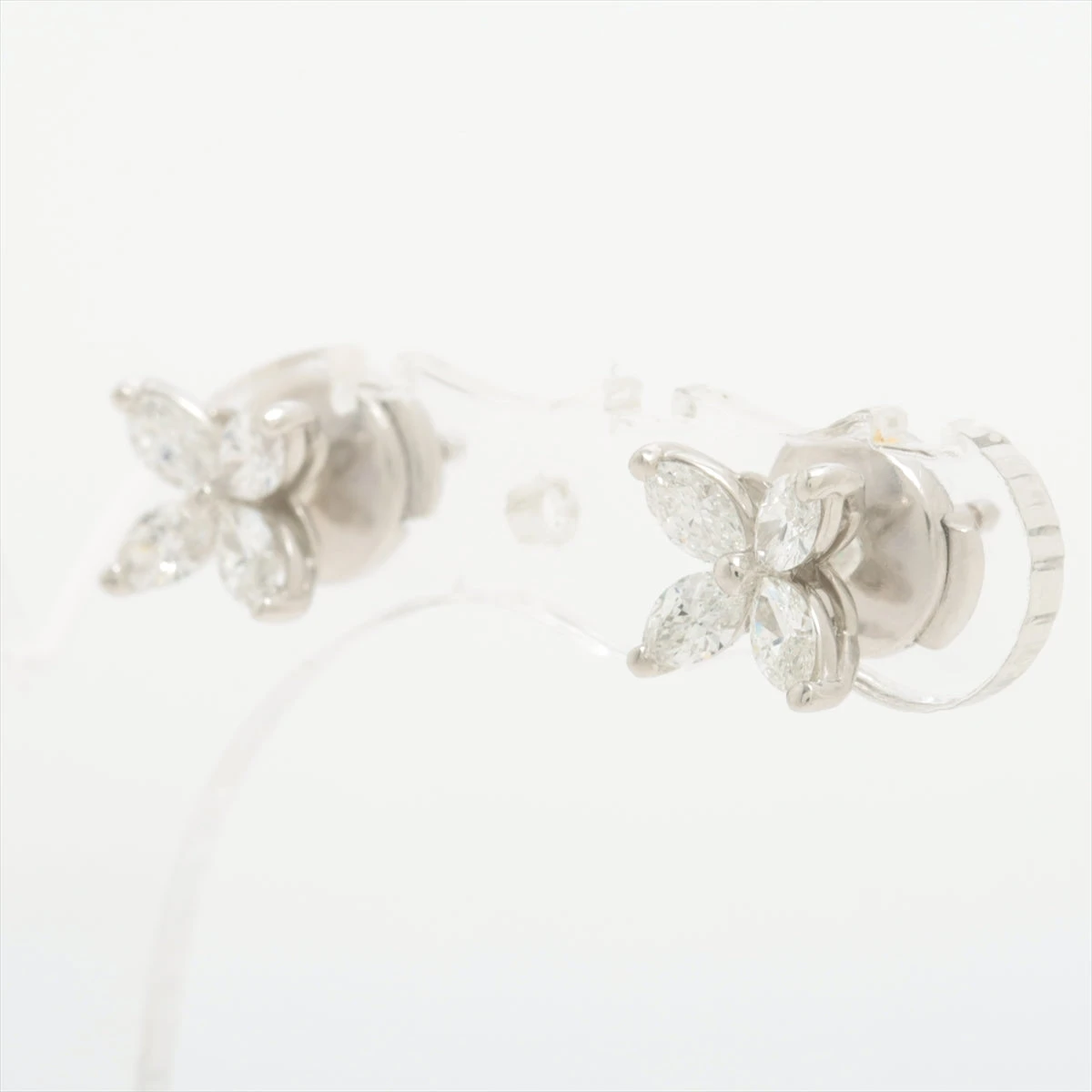 ティファニー ビクトリア スモール ダイヤ ピアス Pt950 3.3g A3114664  