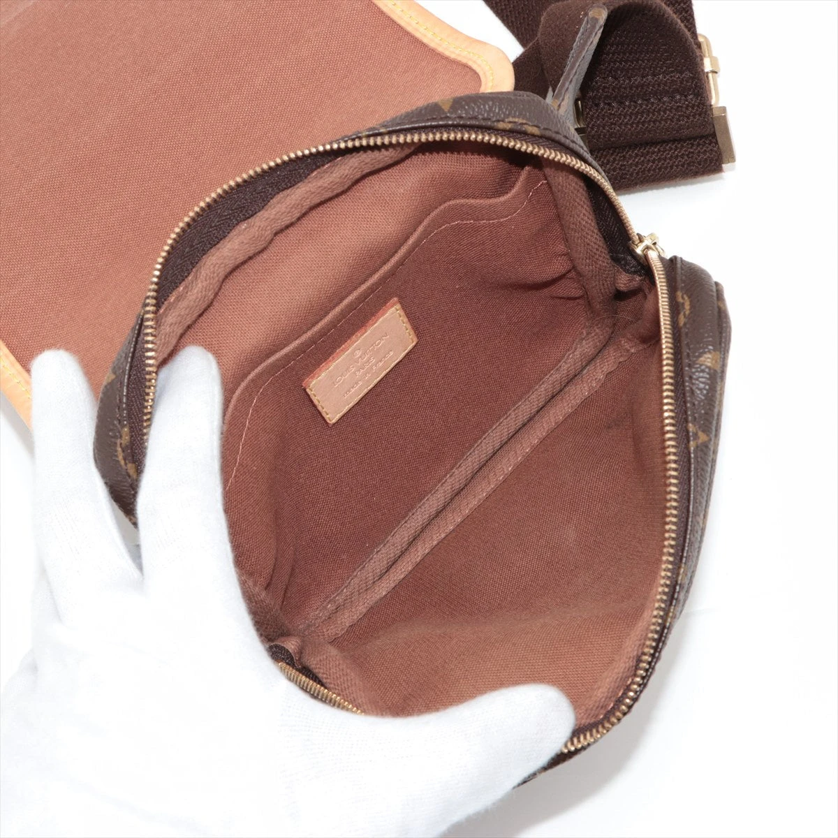 ✨スタイリッシュ✨バムバック ボスフォール モノグラム LOUIS VUITTON ルイヴィトン バムバッグ・ボスフォール