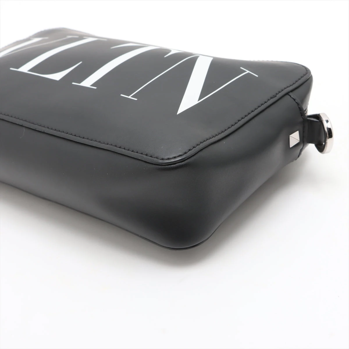 ヴァレンティノガラヴァーニ 3061 VLTN レザー ショルダーバッグ