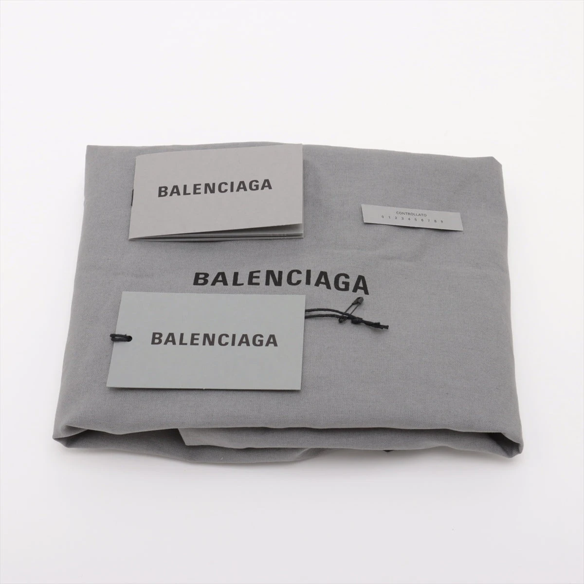 バレンシアガ　ビストロXS ブラックxグレーxホワイト Balenciaga ビストロ バスケットバッグ XS | ブラック | FARFETCH JP