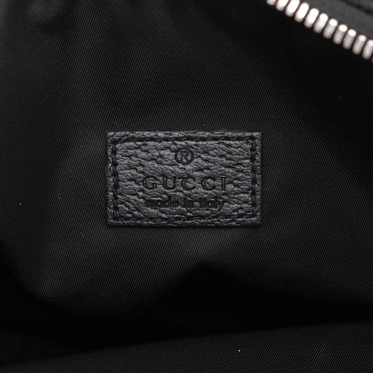 超美品 GUCCI オフザグリッド GG ナイロン クロスボディ ボディバッグ 現行 美品】GUCCI ボディバッグ オフザグリッド GG柄 631341 黒
