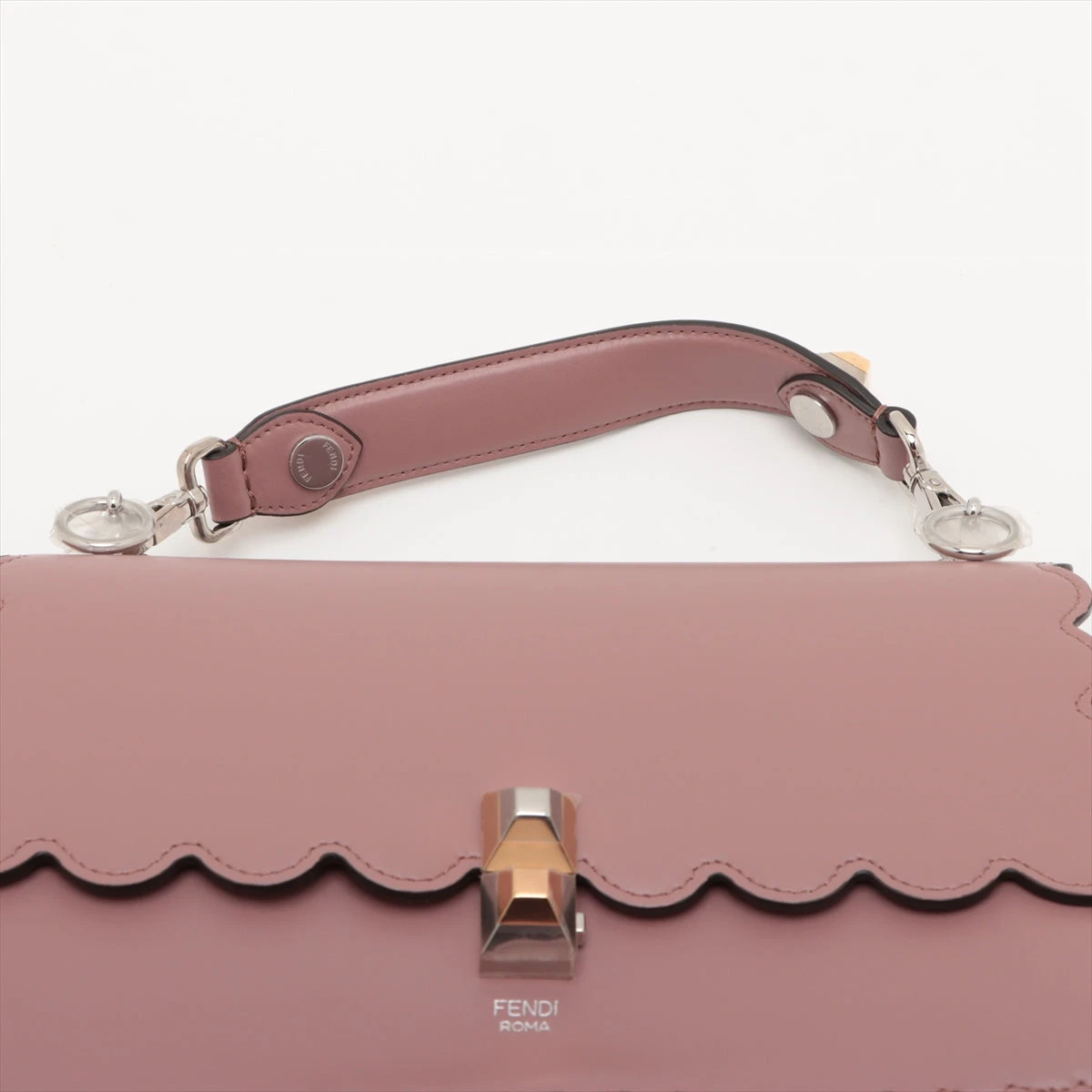 フェンディ キャナイ レザー 2WAYショルダーバッグ ピンク 8BT283