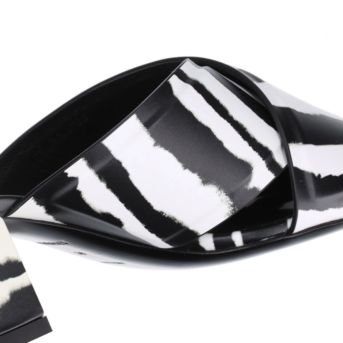 バーバリー レザー サンダル 36 レディース ブラック×ホワイト ゼブラ  