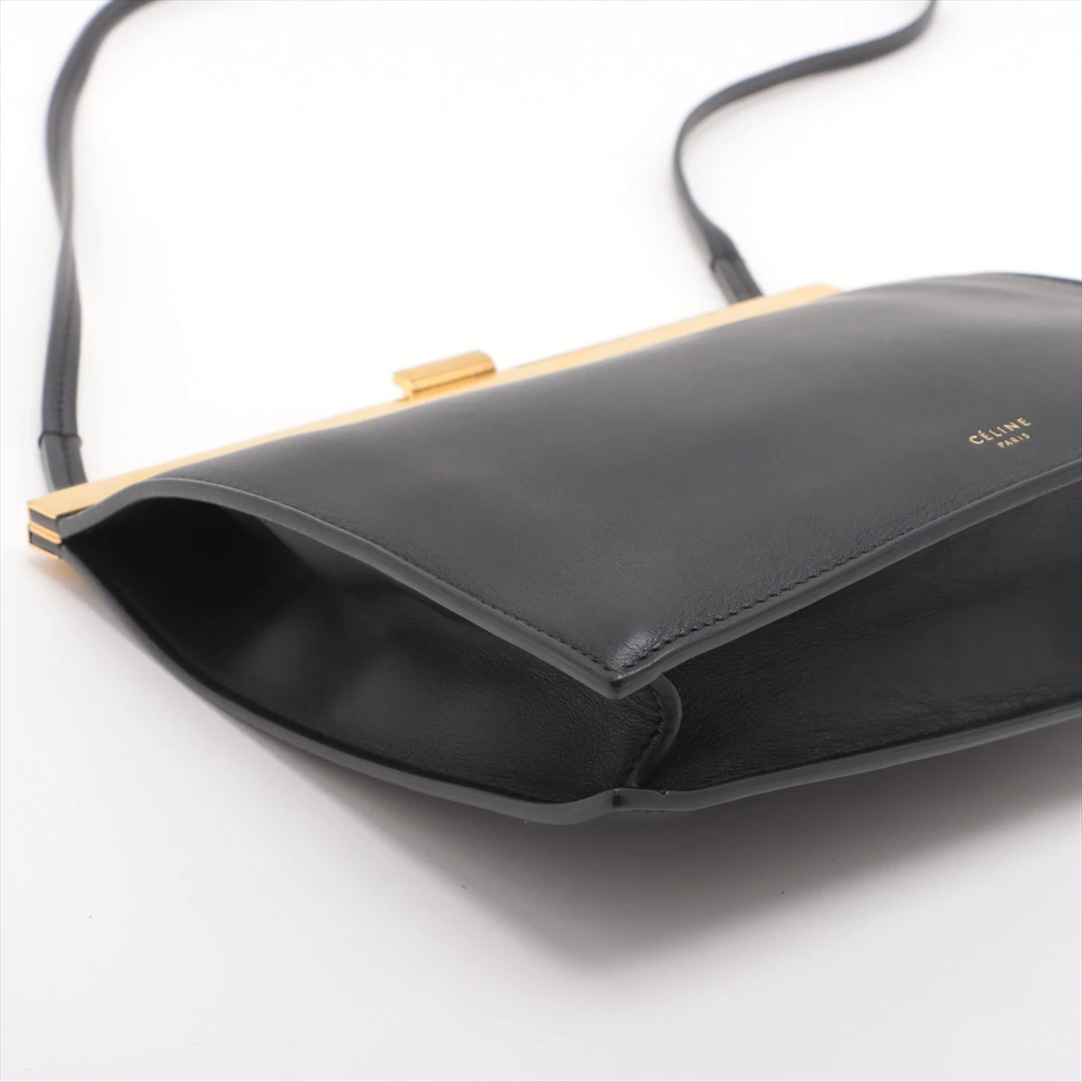 セリーヌ クラスプミニ レザー ショルダーバッグ ブラック A3128938 