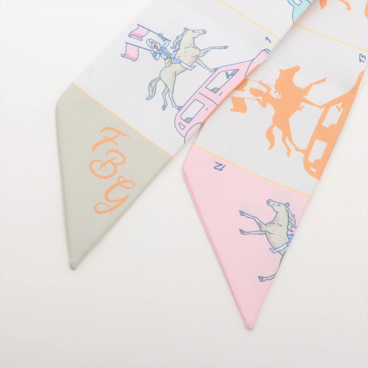 エルメス HERMES PARADE ツイリー ☆お洒落♪☆HERMES☆Hermes Parade Twilly シルク ツイリー