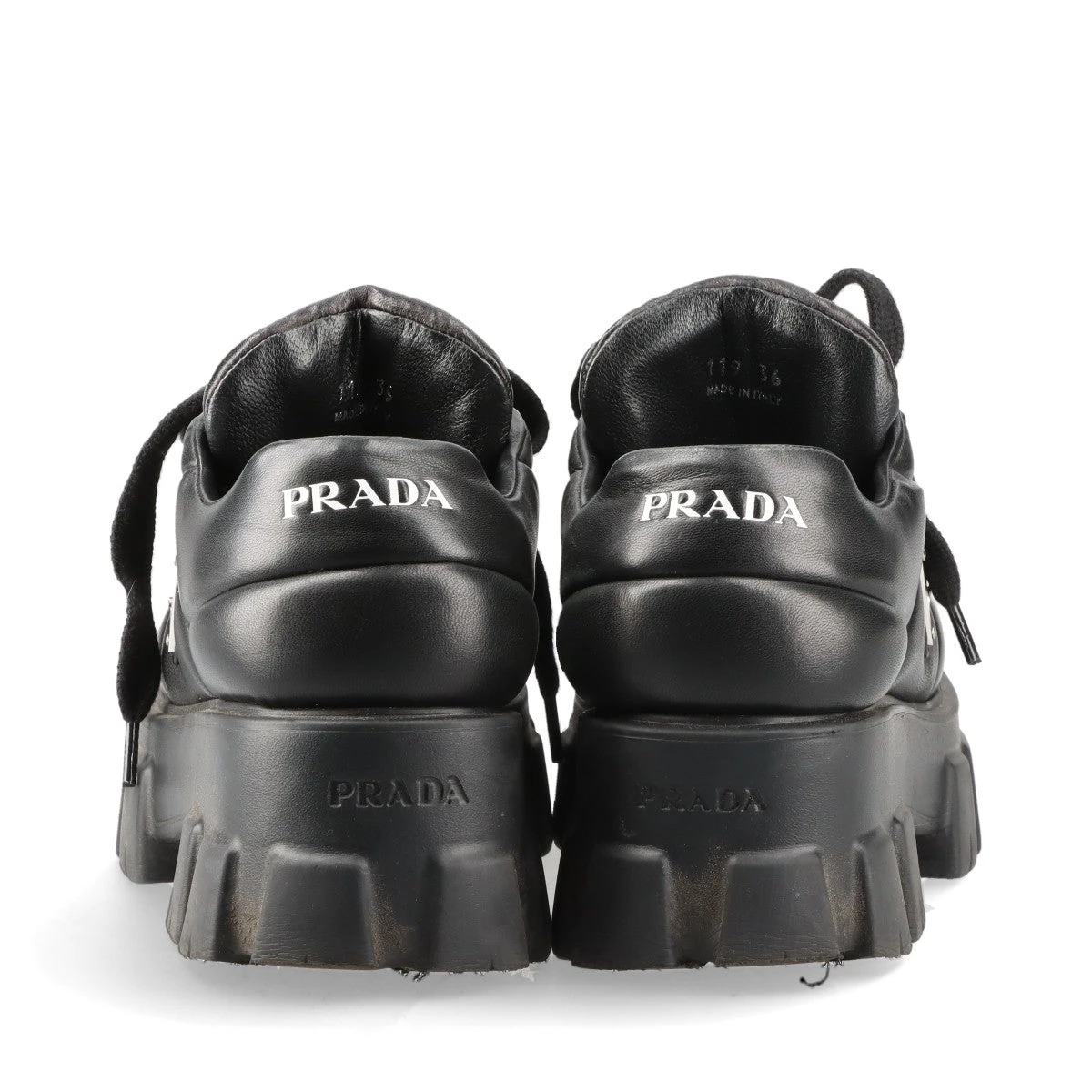 未使用　プラダ　36　スニーカー　23cm相当　メタルロゴ　メタルプレート 未使用 プラダ 36 スニーカー 23cm相当 メタルロゴ メタルプレート