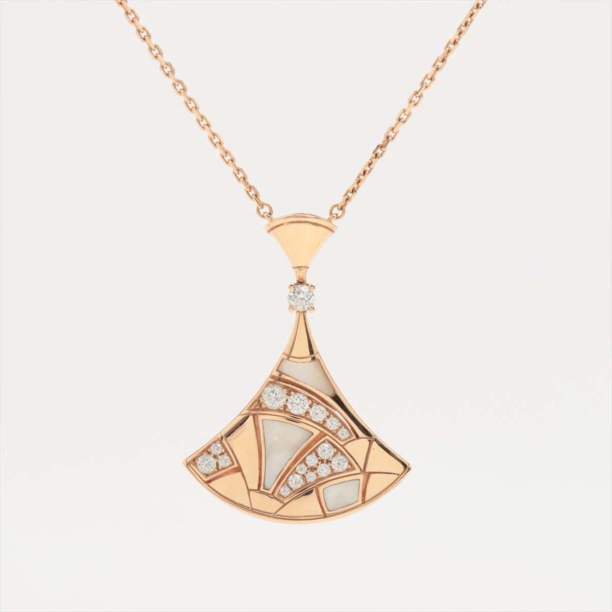 ブルガリ ディーヴァドリーム シェル ダイヤ ネックレス 750(PG) 10.6g  