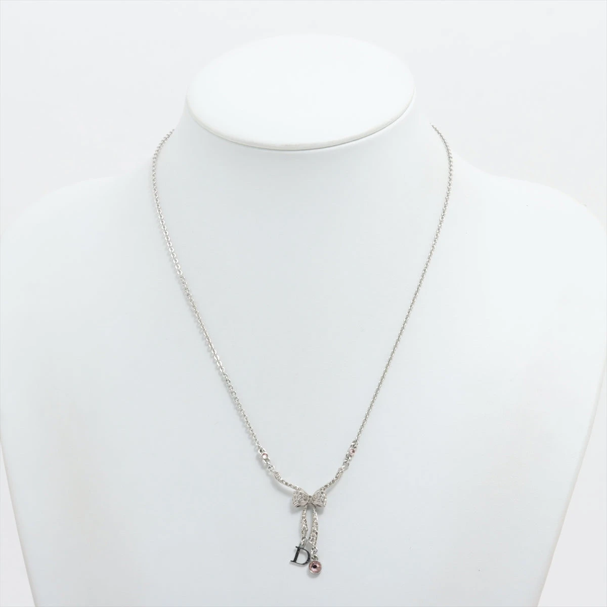 美品　クリスチャンディオール　ネックレス　メタル　ライトストーン　シルバー クリスチャンディオール Diorロゴ ネックレス メタル×ライン