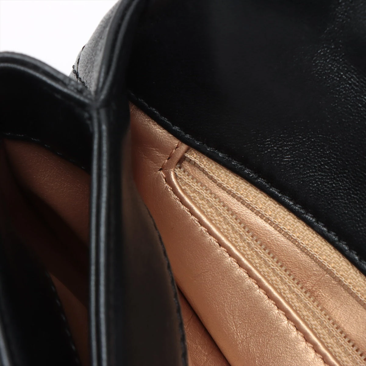 シャネル マトラッセ ラムスキン チェーンショルダーバッグ 2WAY