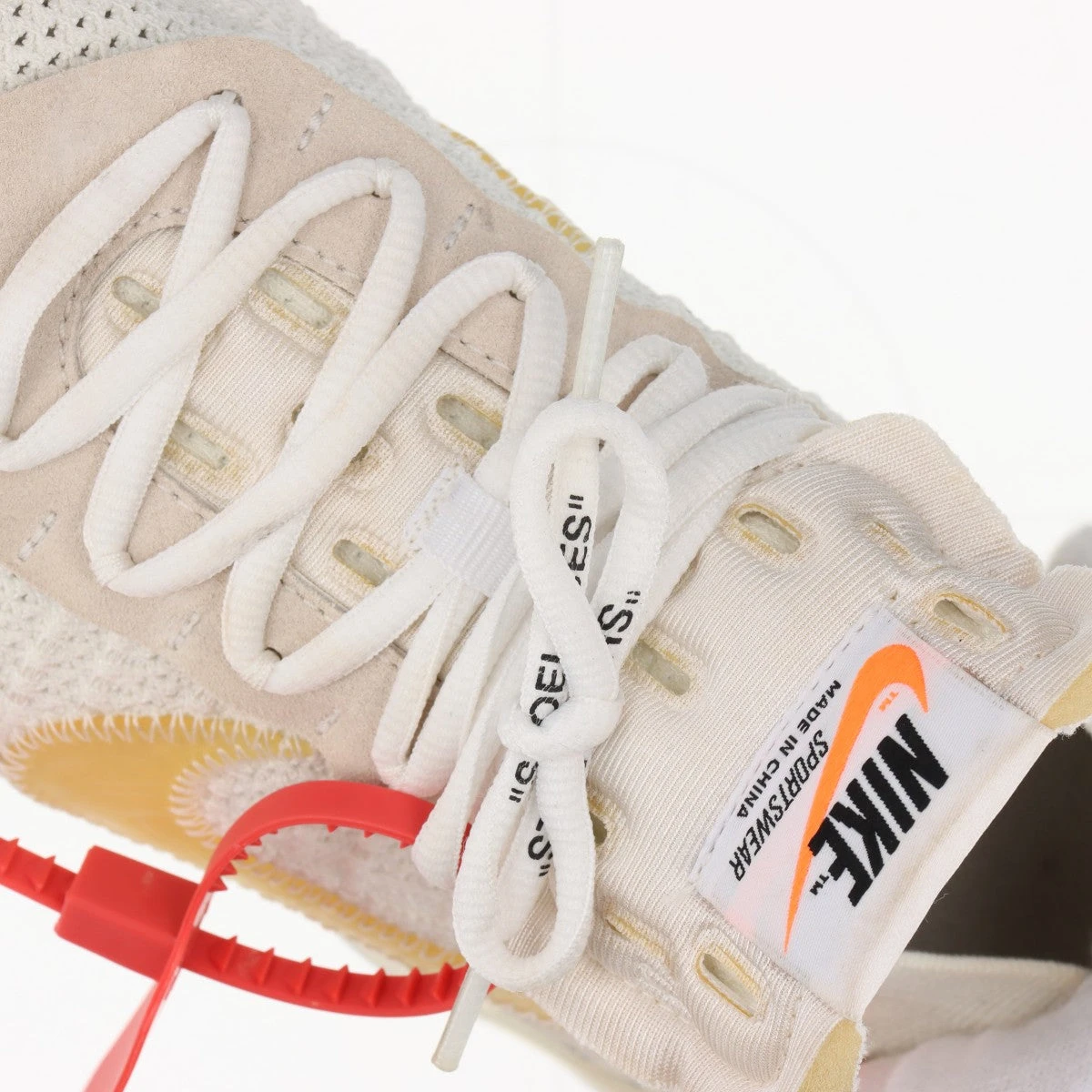ナイキ×オフホワイト AIR VAPORMAX スエード×ファブリック