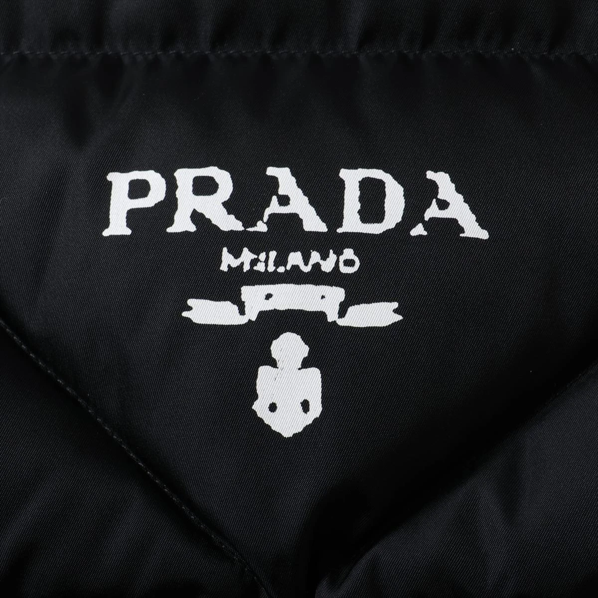 プラダ　ナイロン　ベスト　サイズM PRADA ナイロンベスト【サイズ40 M相当】【水色】