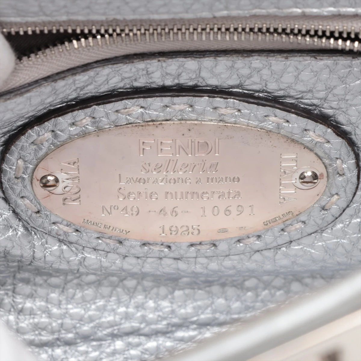フェンディ】ピーカブー1925 ミニセレリアシルバーショルダーバッグ
