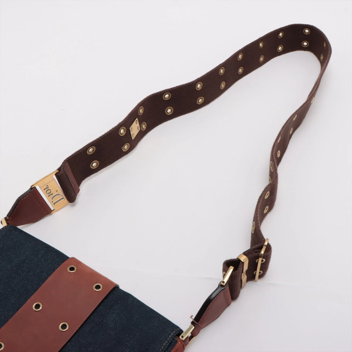 【Dior】 クリスチャンディオール ストリートシック ハンドバッグ デニム DIOR】「デニム ディオール オブリーク」のキャンペーンにNewJeansの