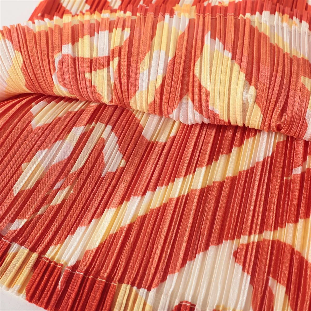プリーツプリーズ　プリーツカットソー　ブラウス　伸縮性　日本製　オレンジ　3 中古】プリーツプリーズ PLEATS PLEASE ポリエステル プリーツ