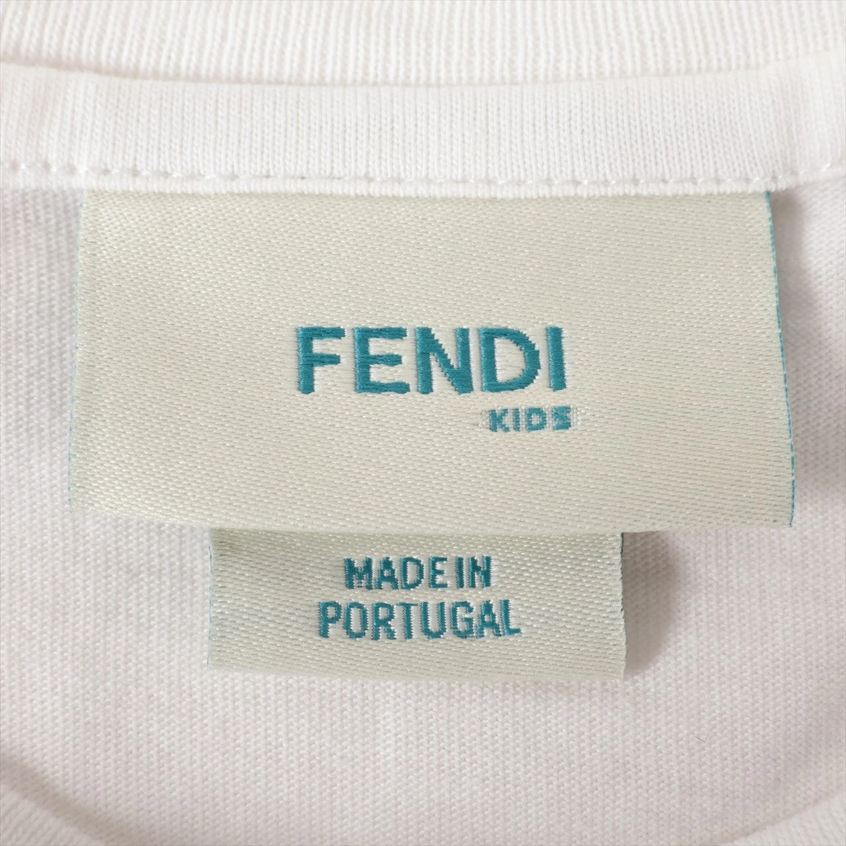 FENDI ホワイト Tシャツ　キッズ12A FENDI ホワイト Tシャツ キッズ12A
