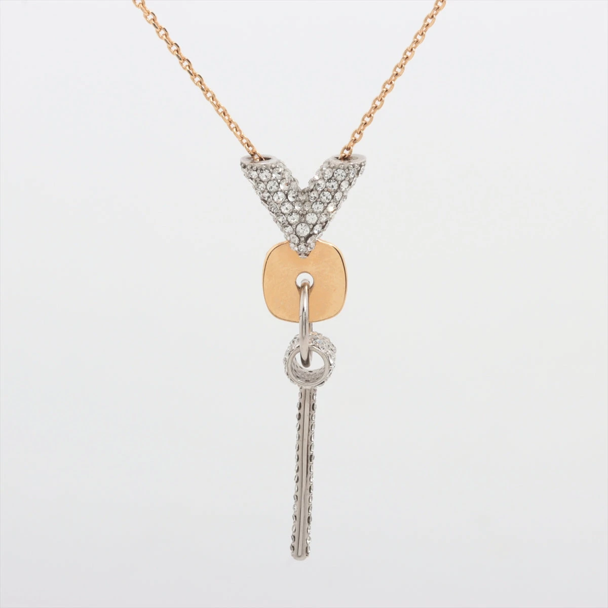 ヴィトン エセンシャルV ストラス VA0137 ネックレス GP×ライン ヴィトン エセンシャルV ストラス VA0137 ネックレス GP×ライン