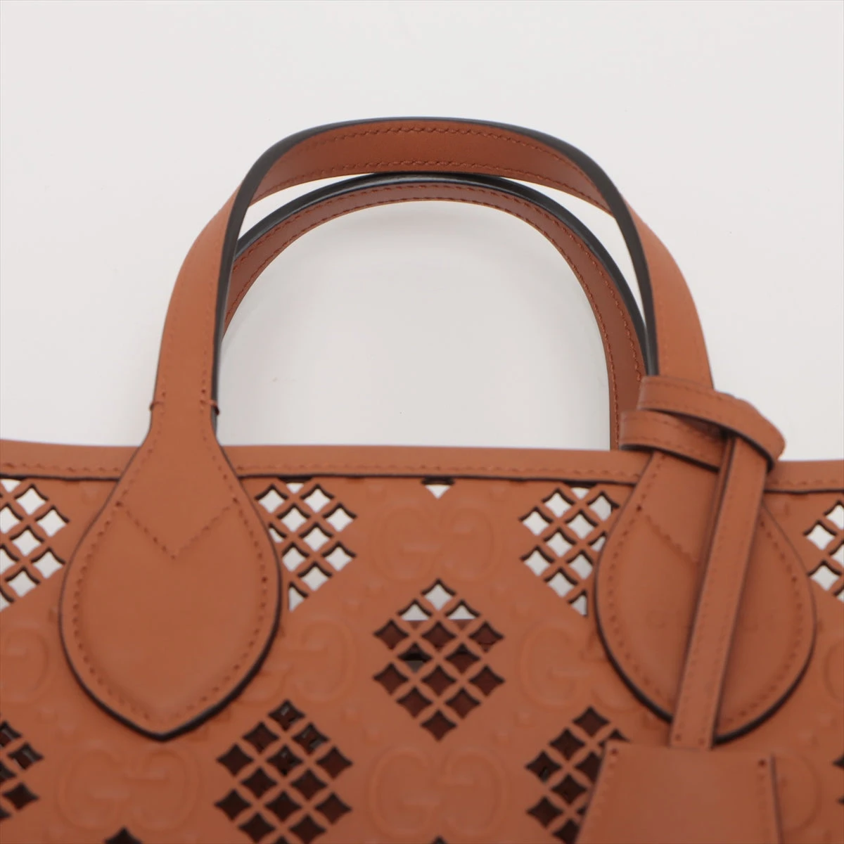 ★美品 GUCCI ハンドバッグ スモール トート カットアウト 777192 ☆美品 GUCCI ハンドバッグ スモール トート カットアウト