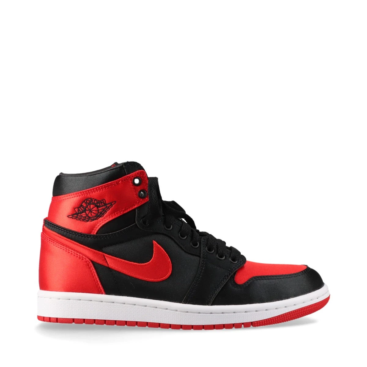 YUDA　NIKE バスケットボールシューズ レッド　ブレッド　サテン Amazon | Nike レディース バスケットボールシューズ, ブラック
