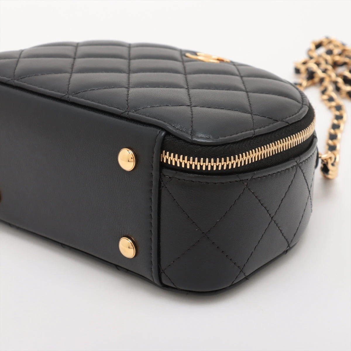 シャネル マトラッセ ラムスキン チェーンショルダーバッグ 2WAY