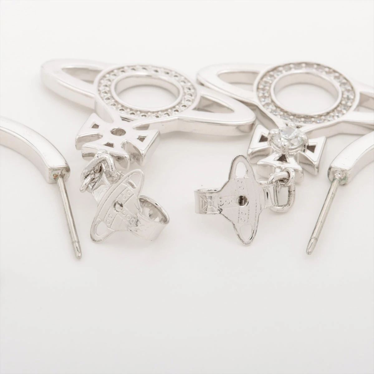 Vivienne Westwood ヴィヴィアンウエストウッド ピアス