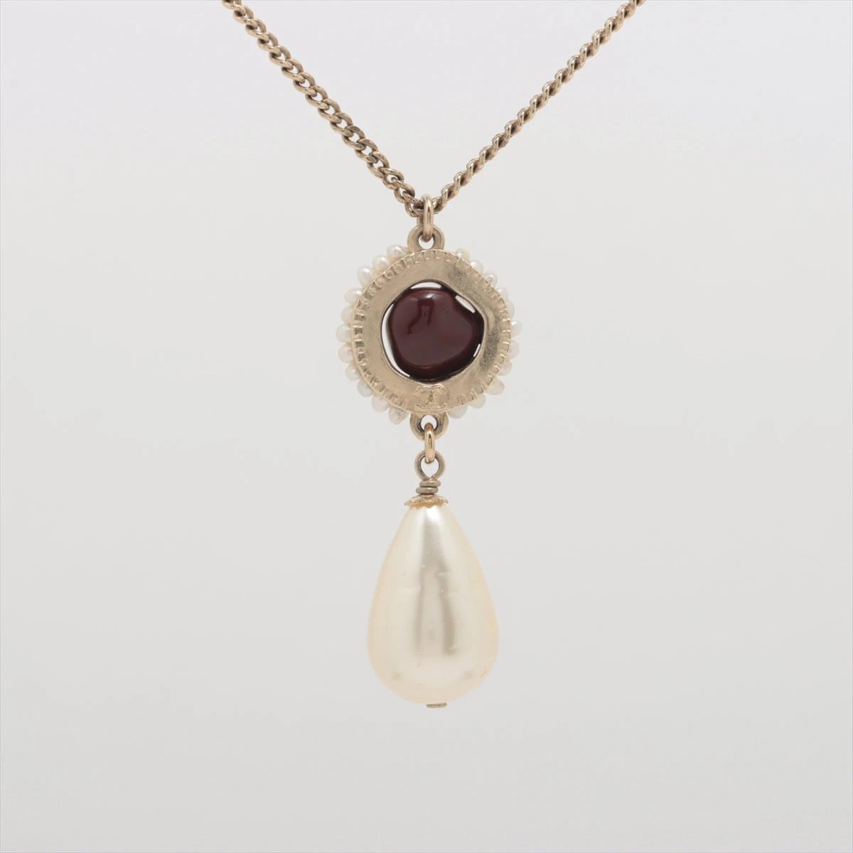 CHANEL ネックレスフェイクパールココマークツートンカラー