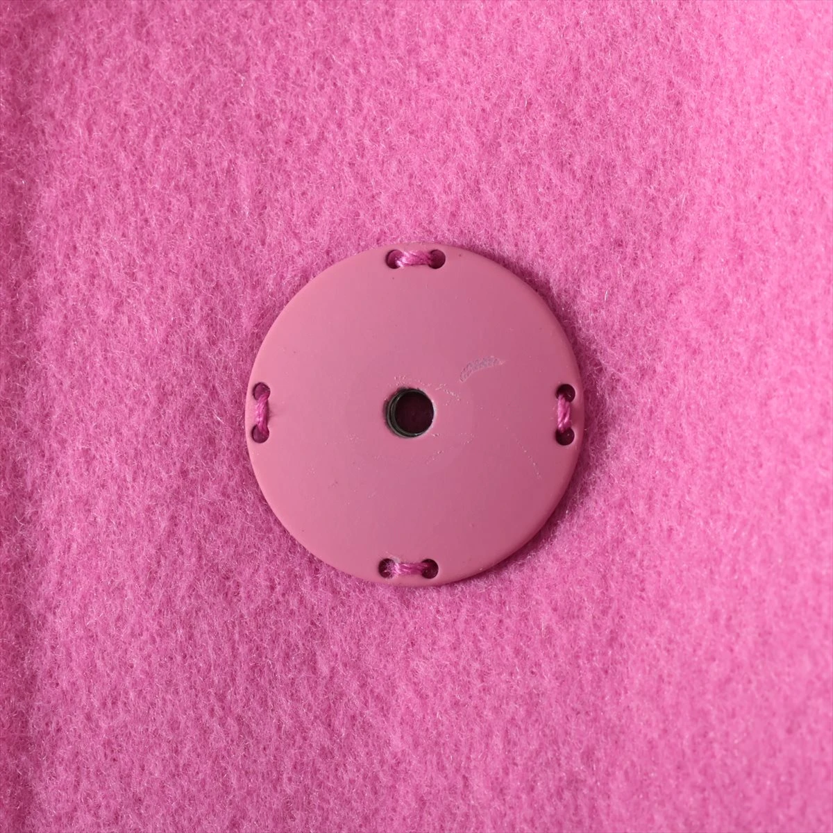 定価80万円　FENDI ピンク　ロングコート　フリンジ　フェンディ　サイズ36 定価80万円 FENDI ピンク ロングコート フリンジ フェンディ サイズ36