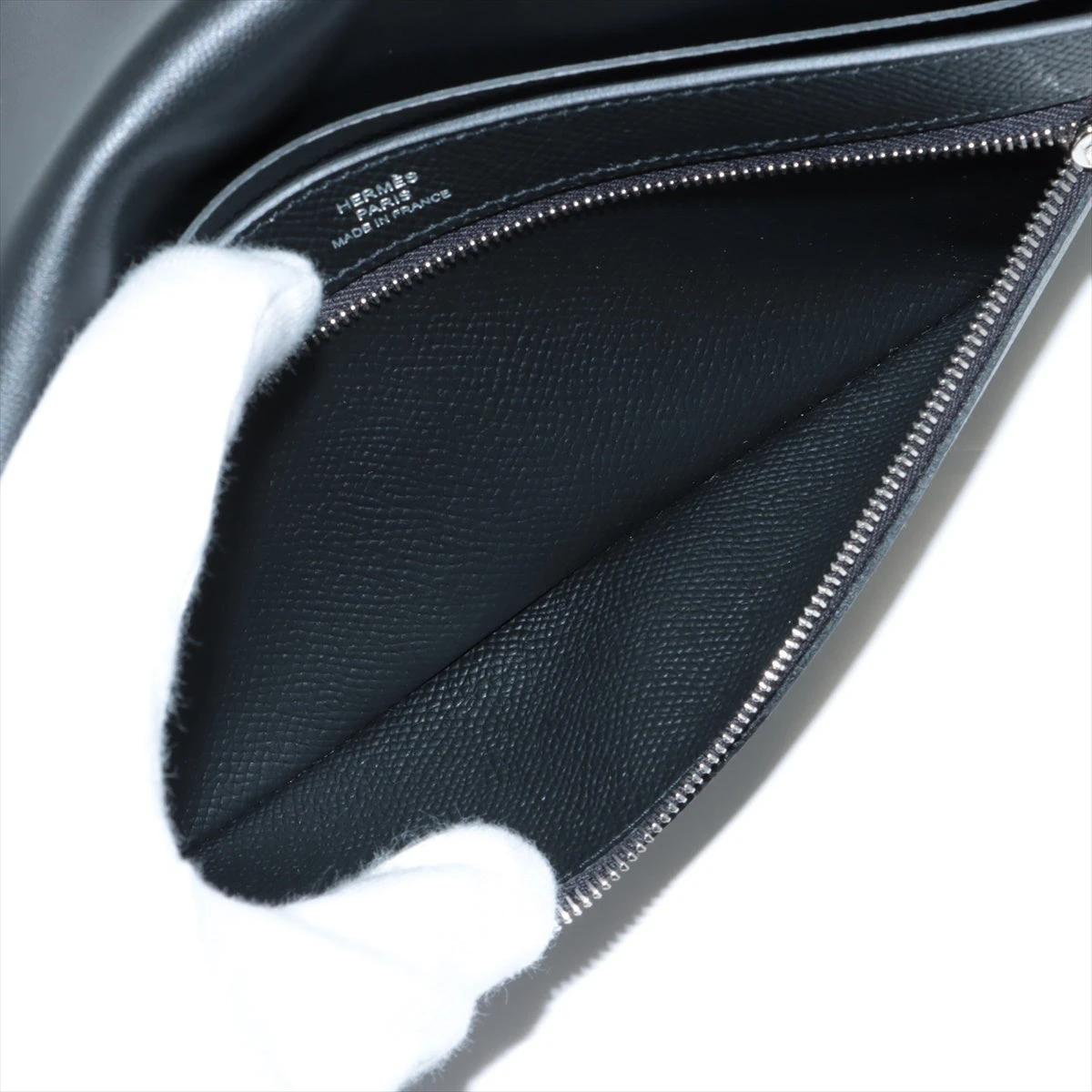 【新品/希少】エルメス｜Hパッサン コンパクト｜ブラック エルメス 二つ折り財布 Hパッサン コンパクト ブラック/シルバー