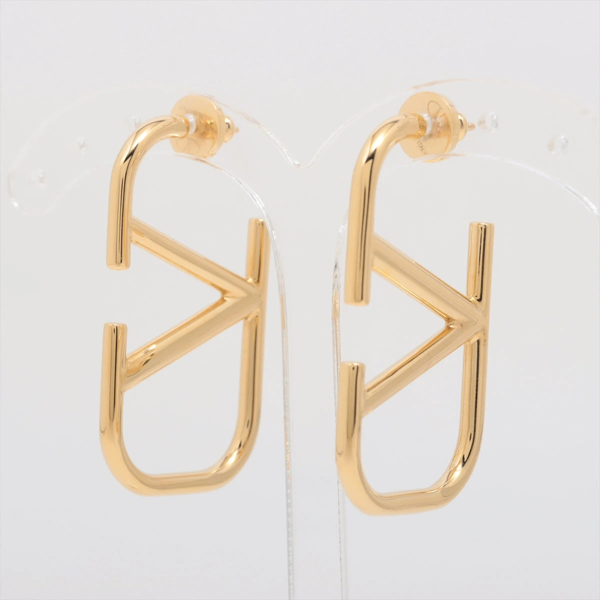 VALENTINO ゴールド ピアス(両耳用)