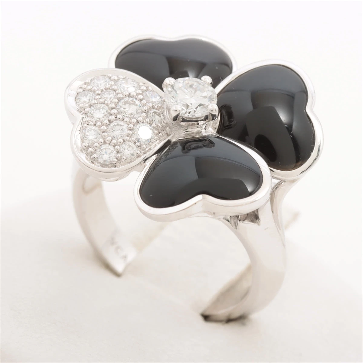 ヴァンクリーフ&アーペル コスモス ラージ ダイヤ オニキス リング 750