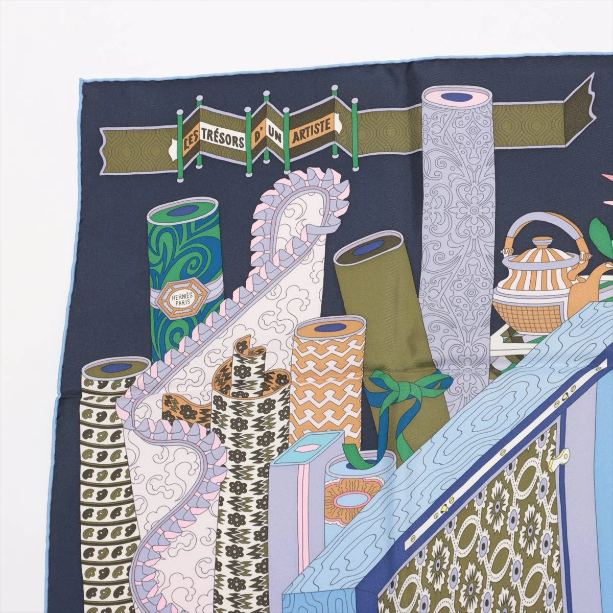 希少　HERMES　スカーフ　ある画家の宝物　美品　aq9564 希少HERMESスカーフある画家の宝物美品aq9564