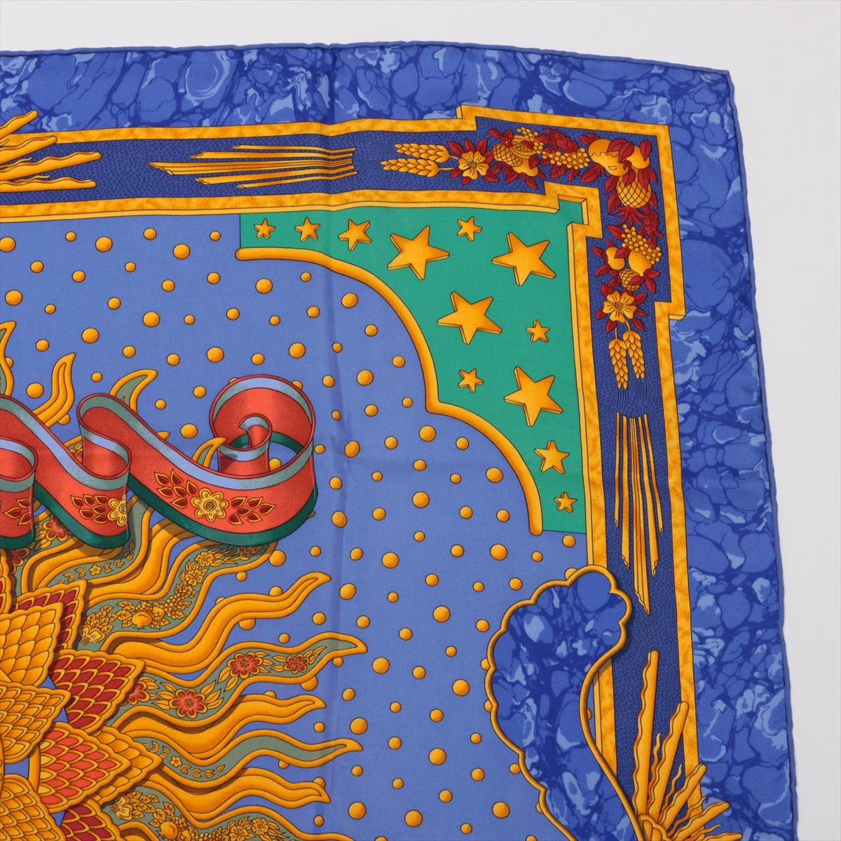 HERMES スカーフ カレ90 CARPE DIEM 今日一日を楽しむ 楽天市場】未使用級 HERMES エルメス スカーフ カレ90 CARPE