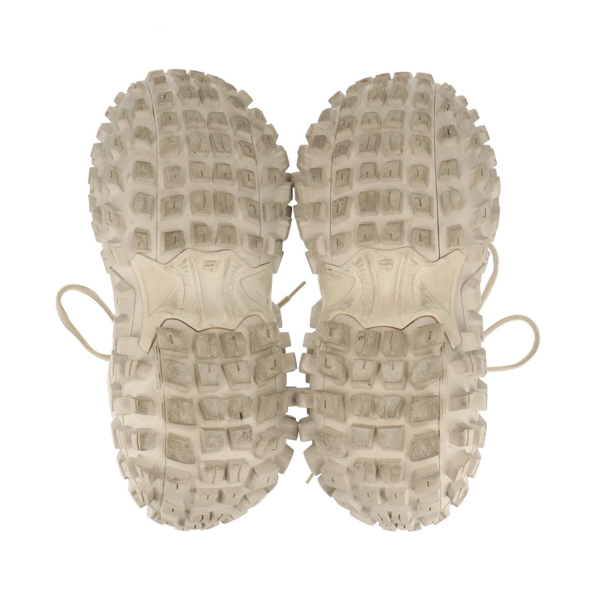 【24時間以内配送】バレンシアガ ディフェンダー ベージュ42 24時間以内配送】バレンシアガ ディフェンダー ベージュ42