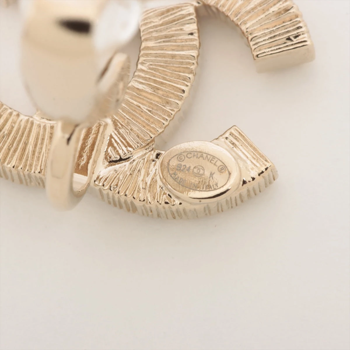 シャネル ココマーク B24K イヤリング(両耳用) GP×ラインストーン